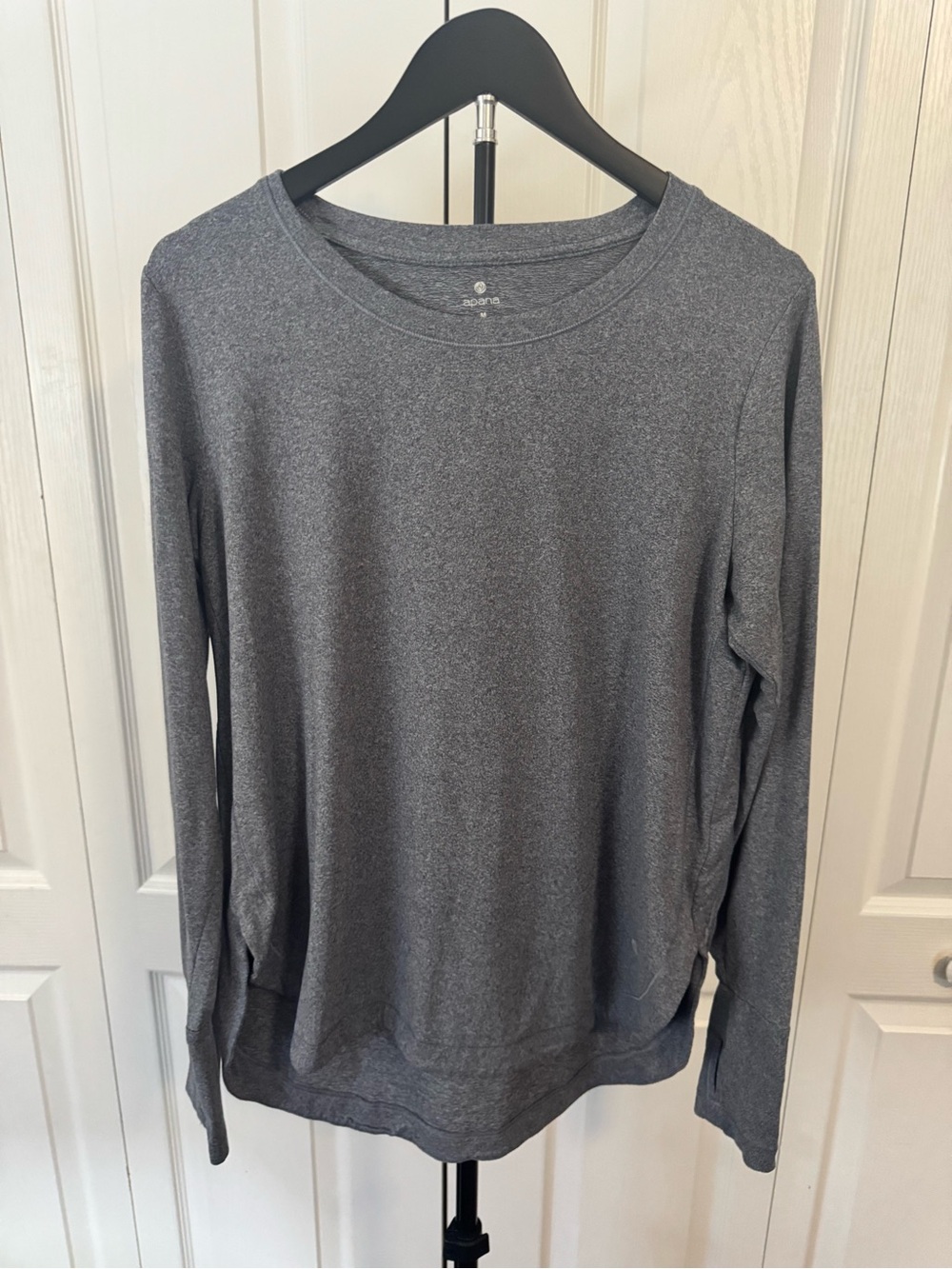 Apana athletic shirt - Medium